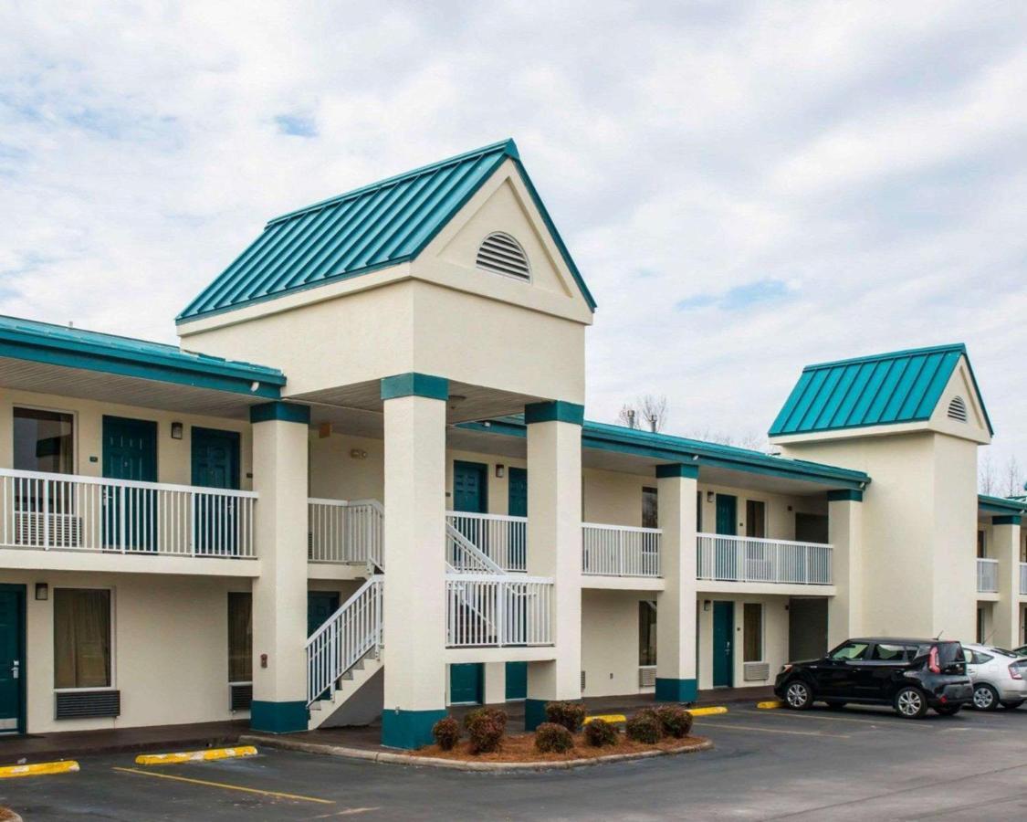 Quality Inn Chipley I-10 At Exit 120 Bagian luar foto